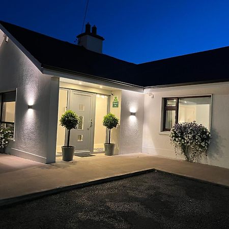 The Hillcrest, Luxury Accommodation In Castleblayney Town Bagian luar foto