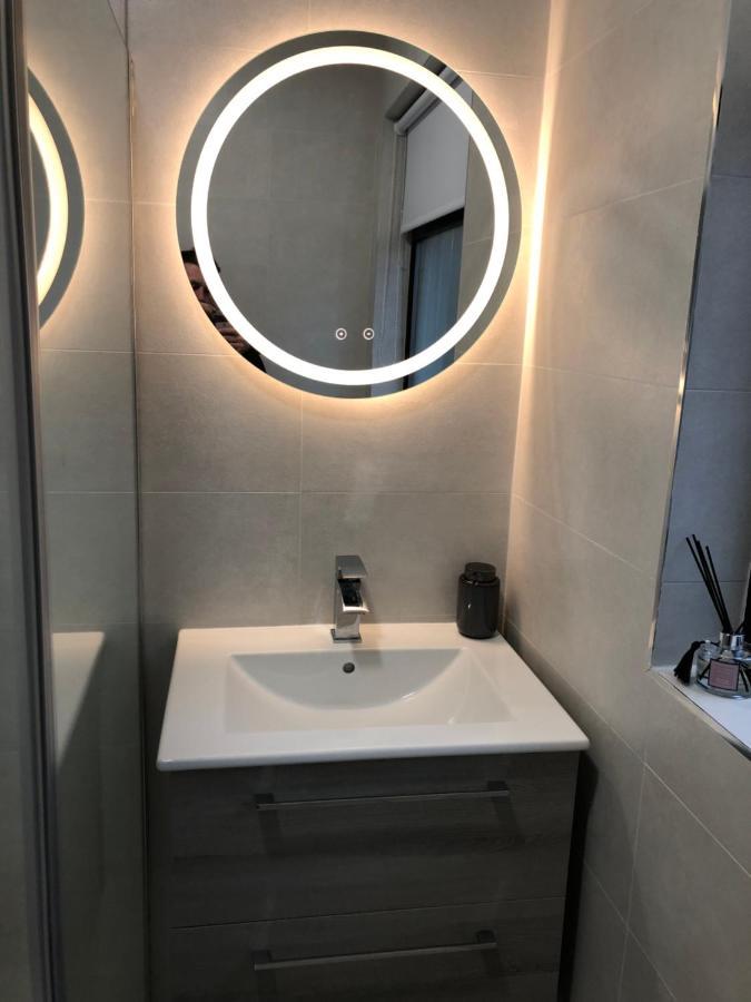 The Hillcrest, Luxury Accommodation In Castleblayney Town Bagian luar foto