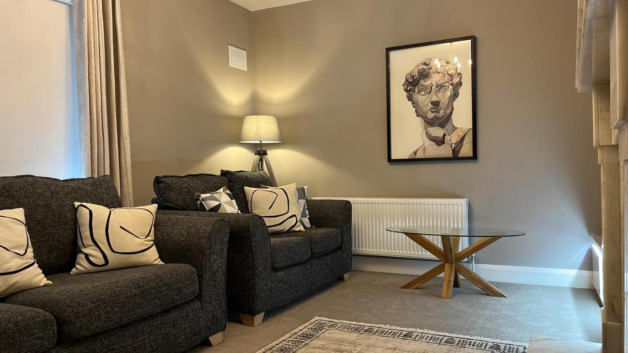 The Hillcrest, Luxury Accommodation In Castleblayney Town Bagian luar foto